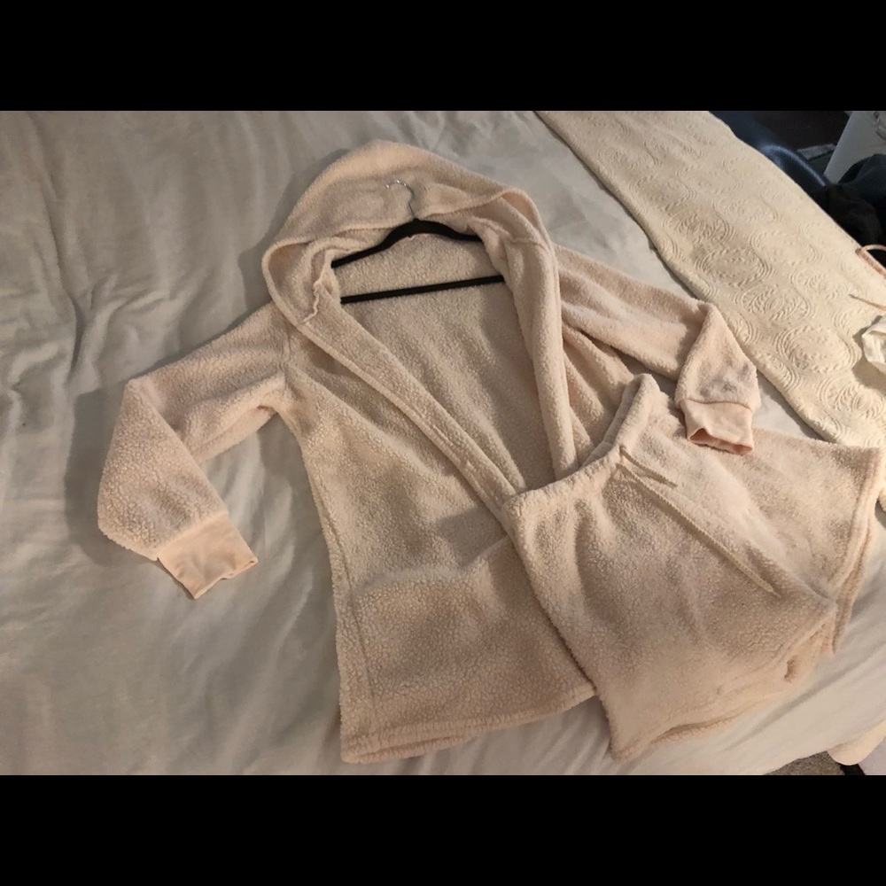 ***SOLD***Cozy jacket and shorts